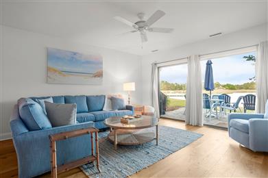 1619 Port Villas