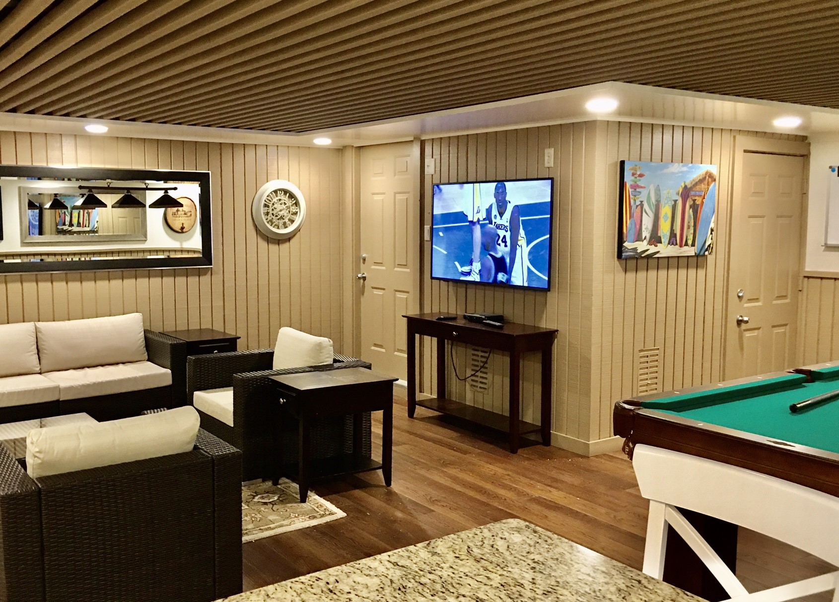 10-Genoa-CourtEntertainment-Room-18148-big.jpeg