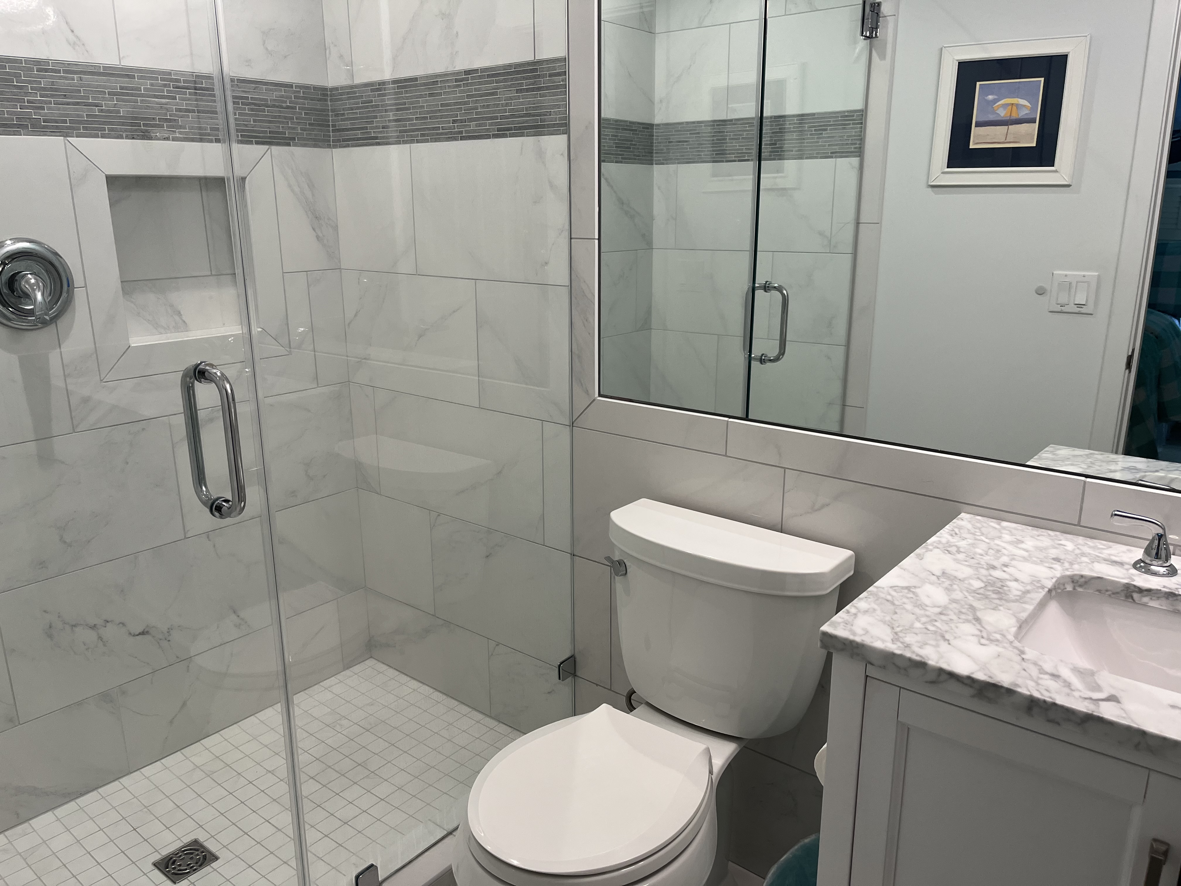 10-Genoa-CourtQueen-Bathroom-18141-big.jpeg