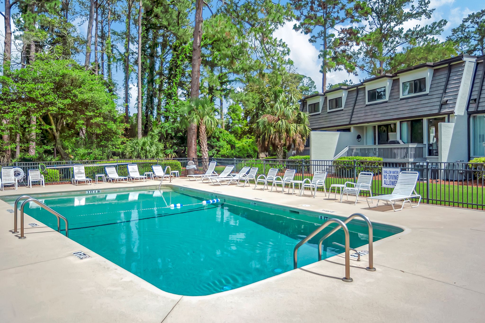 1270-Harbour-Town-ClubCOMPLEX-POOL-18346-big.jpeg