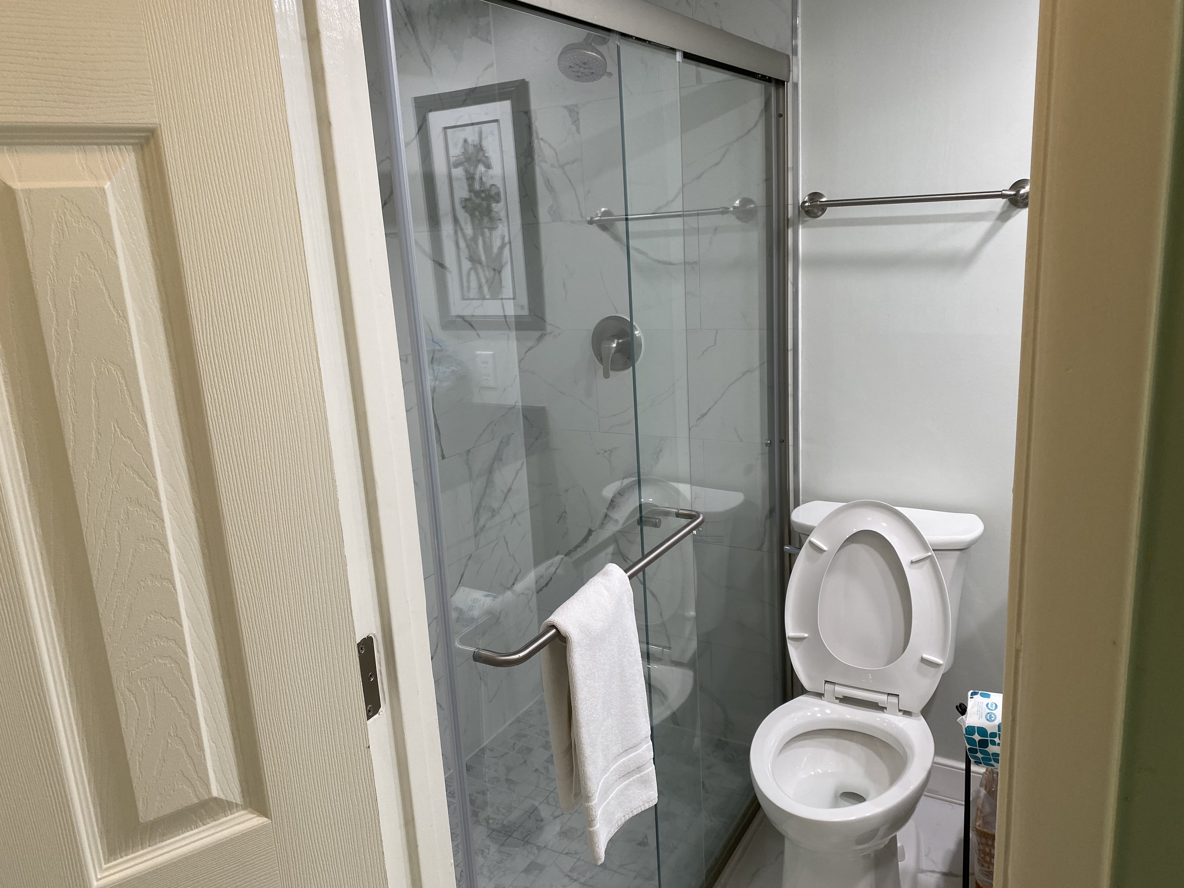 14-Stoney-CreekTwin-Bathroom-(2)-9525-big.jpeg