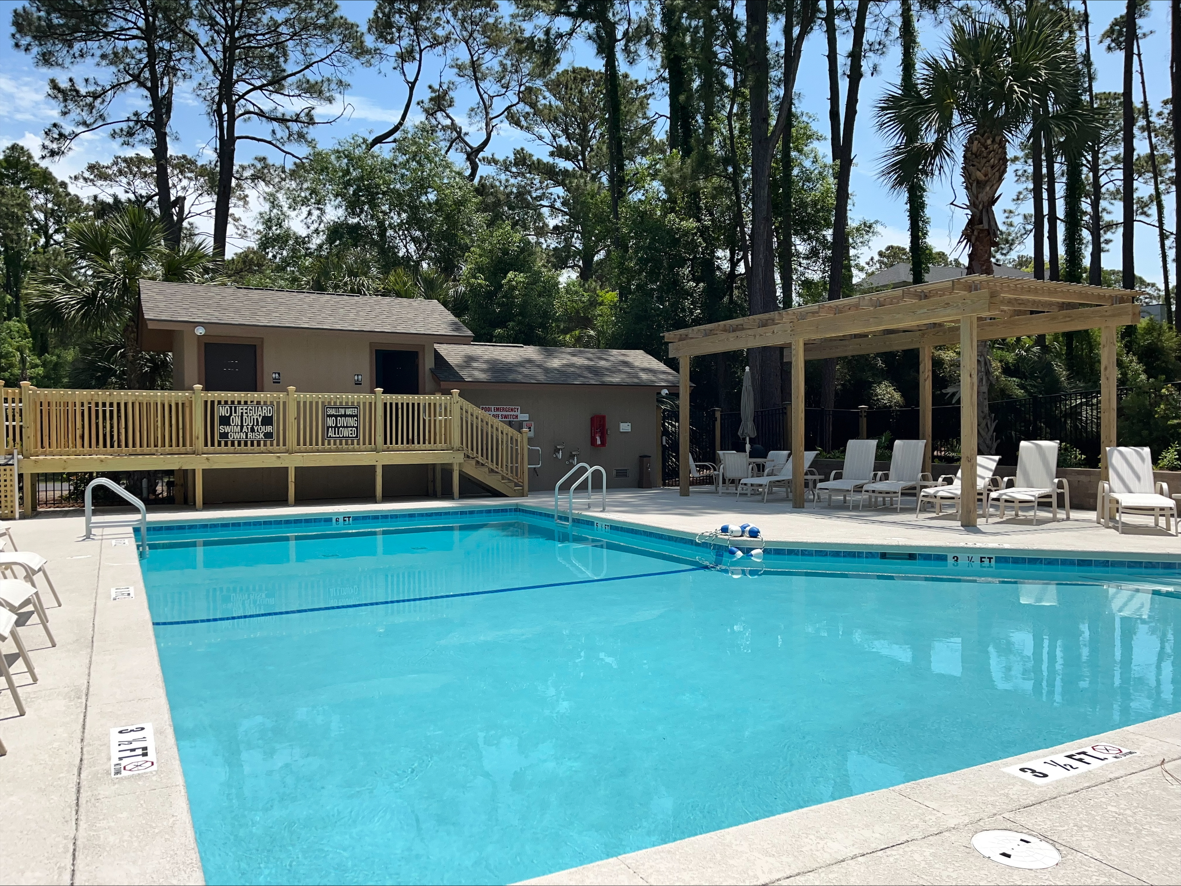1405-South-Beach-VillasComplex-Pool-18976-big.jpeg