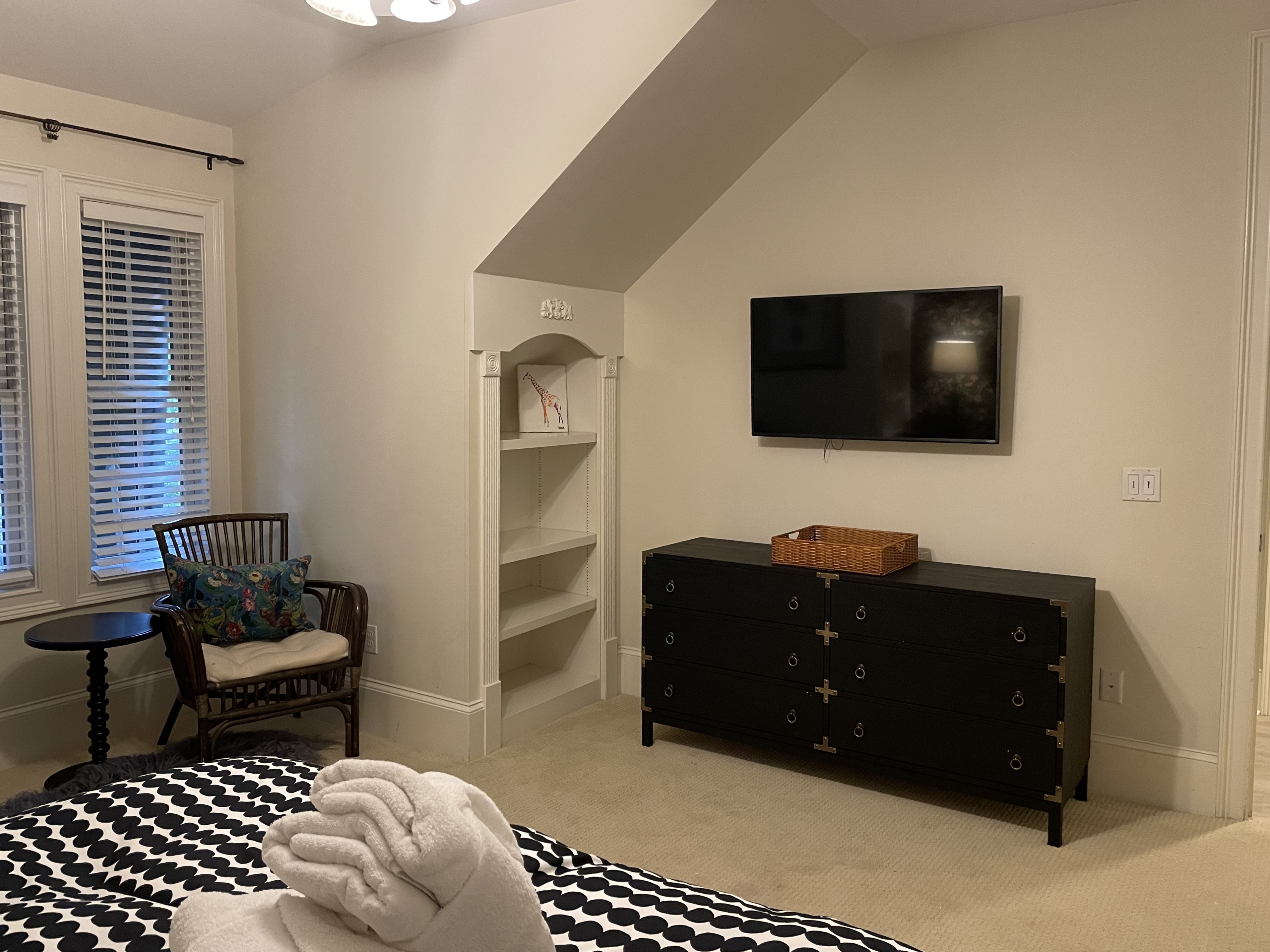 2-Belted-KingfisherUpstairs-master-view-2-18385-big.jpeg
