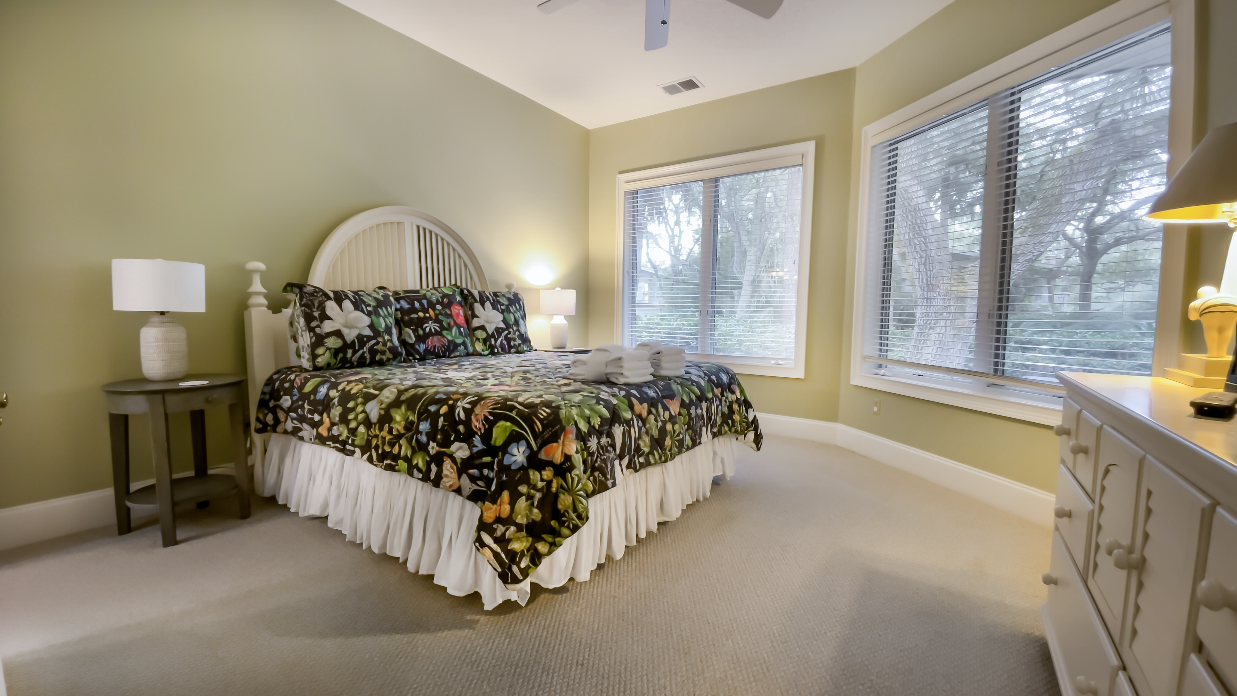 21-Green-HeronKing-Bedroom-18809-big.jpeg