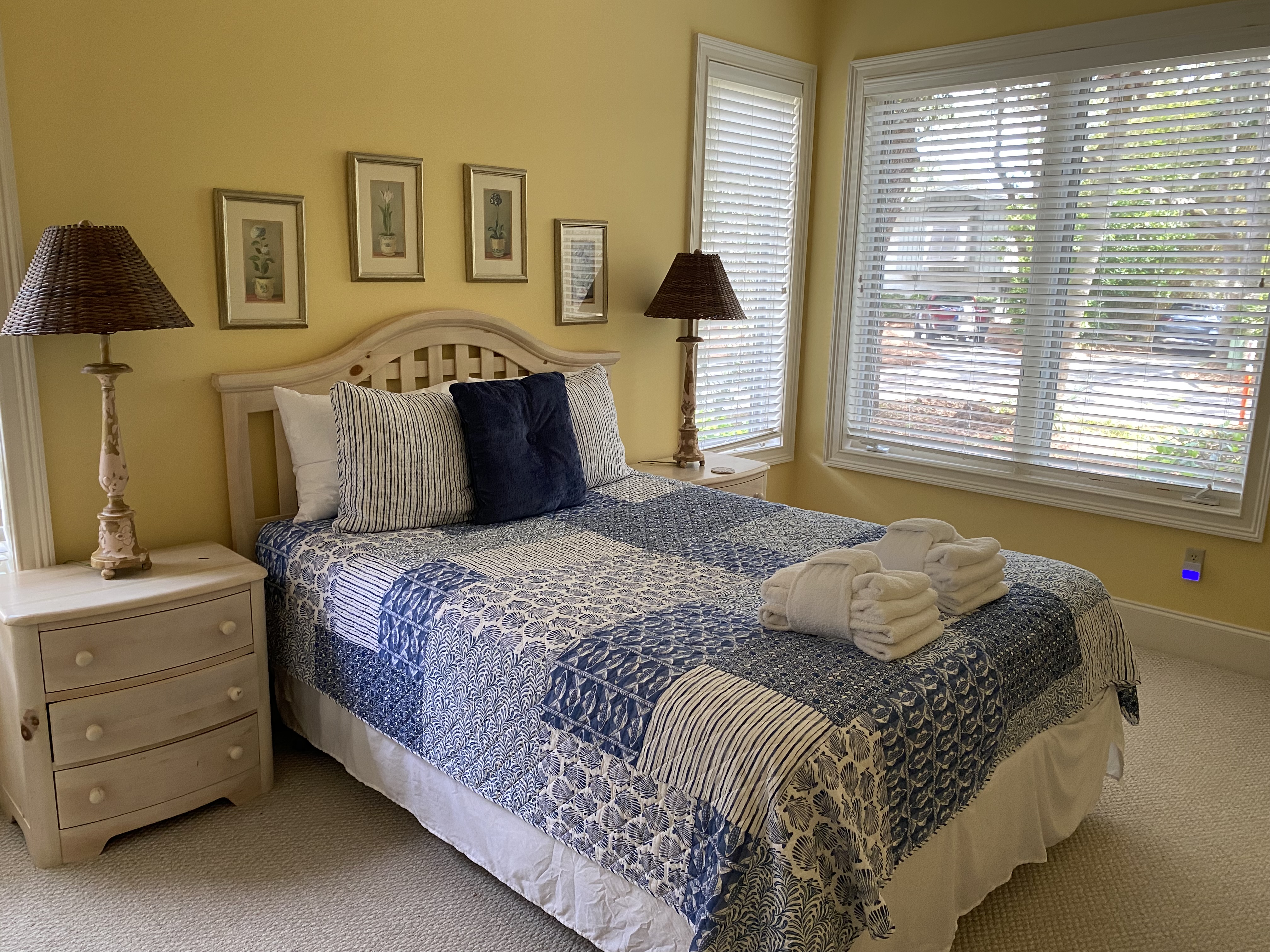 21-Green-HeronQueen-Bedroom-18815-big.jpeg