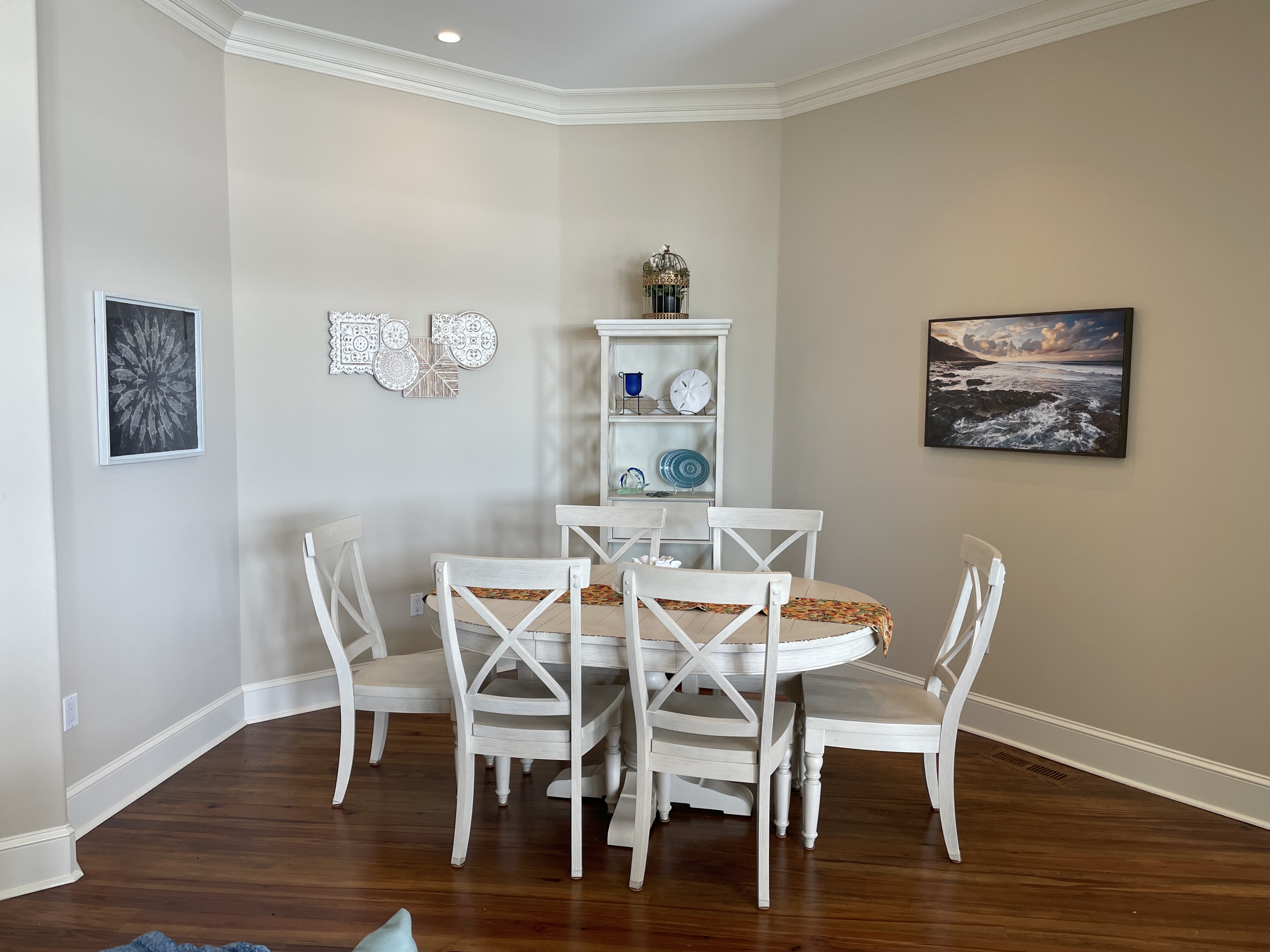 34-Surf-ScoterDining-Room-13800-big.jpeg