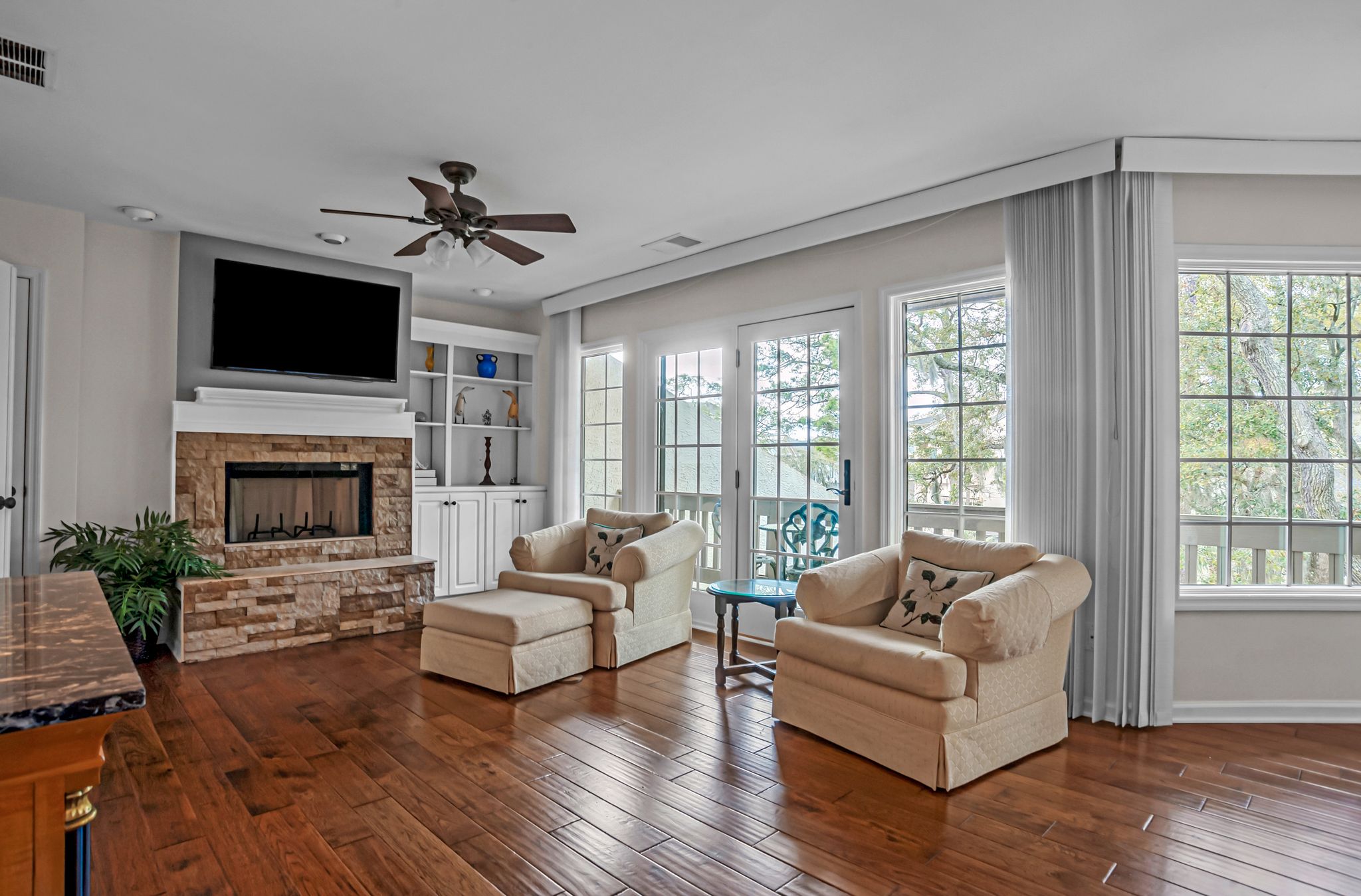 4-Mizzenmast-Court-17764-big.jpeg