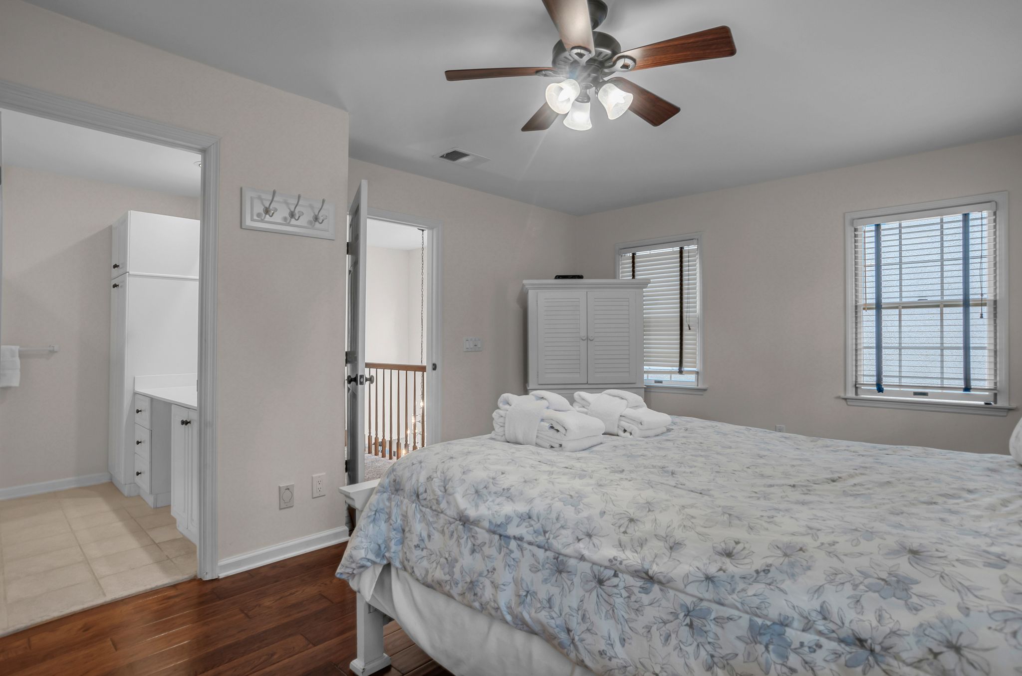 4-Mizzenmast-Court-17770-big.jpeg