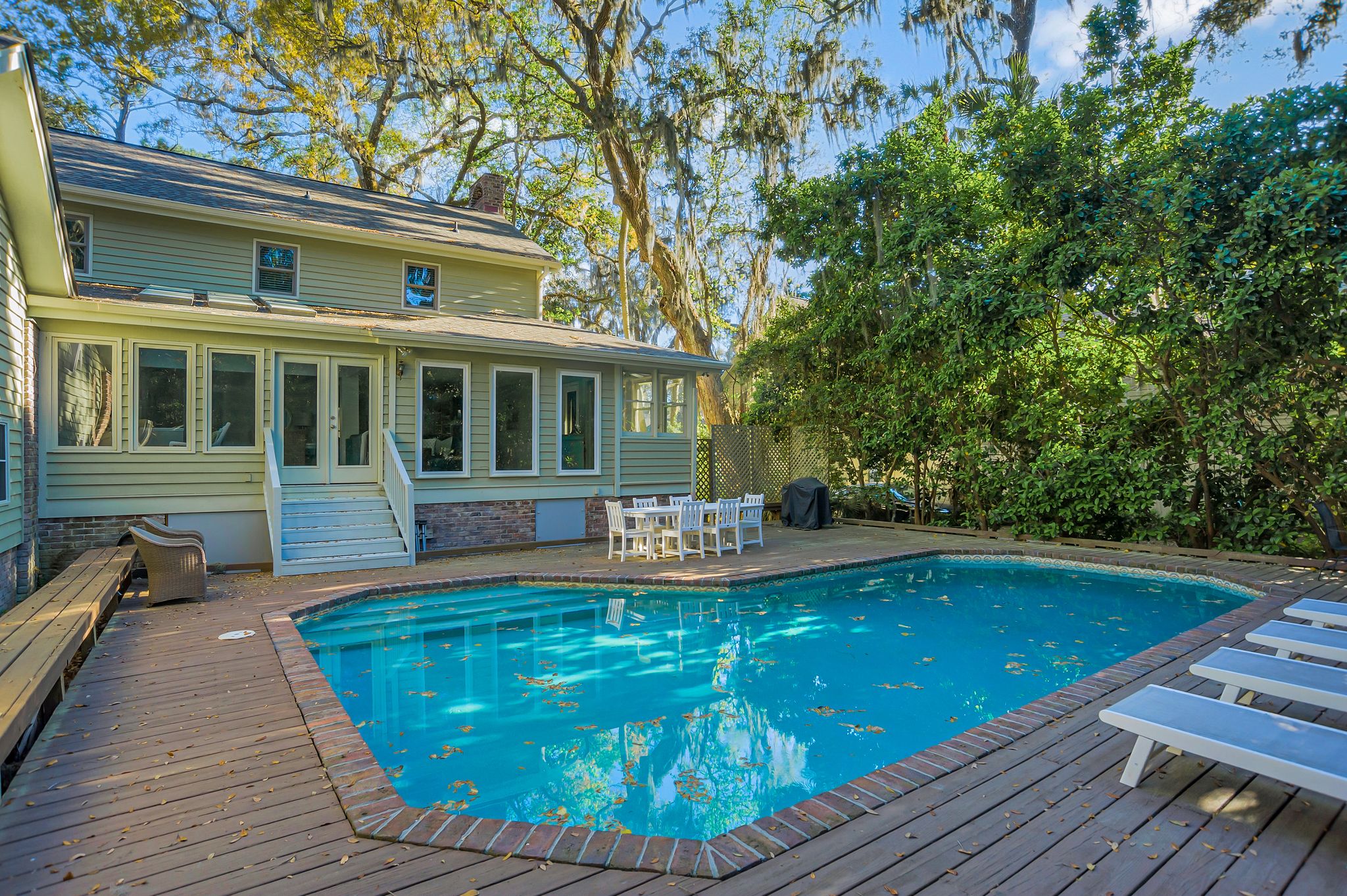 9-Planters-Wood-CourtPrivate-Pool-17619-big.jpeg