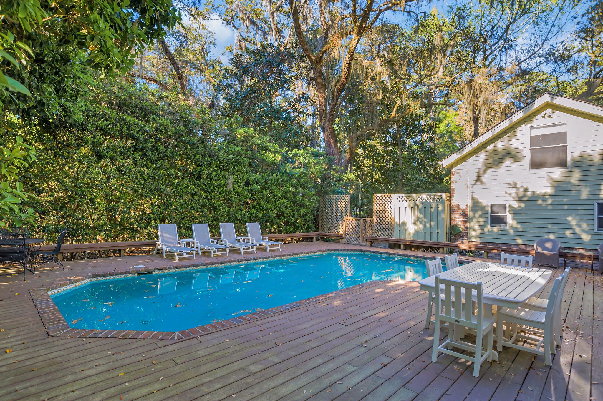9-Planters-Wood-CourtPrivate-Pool-17621-big.jpeg