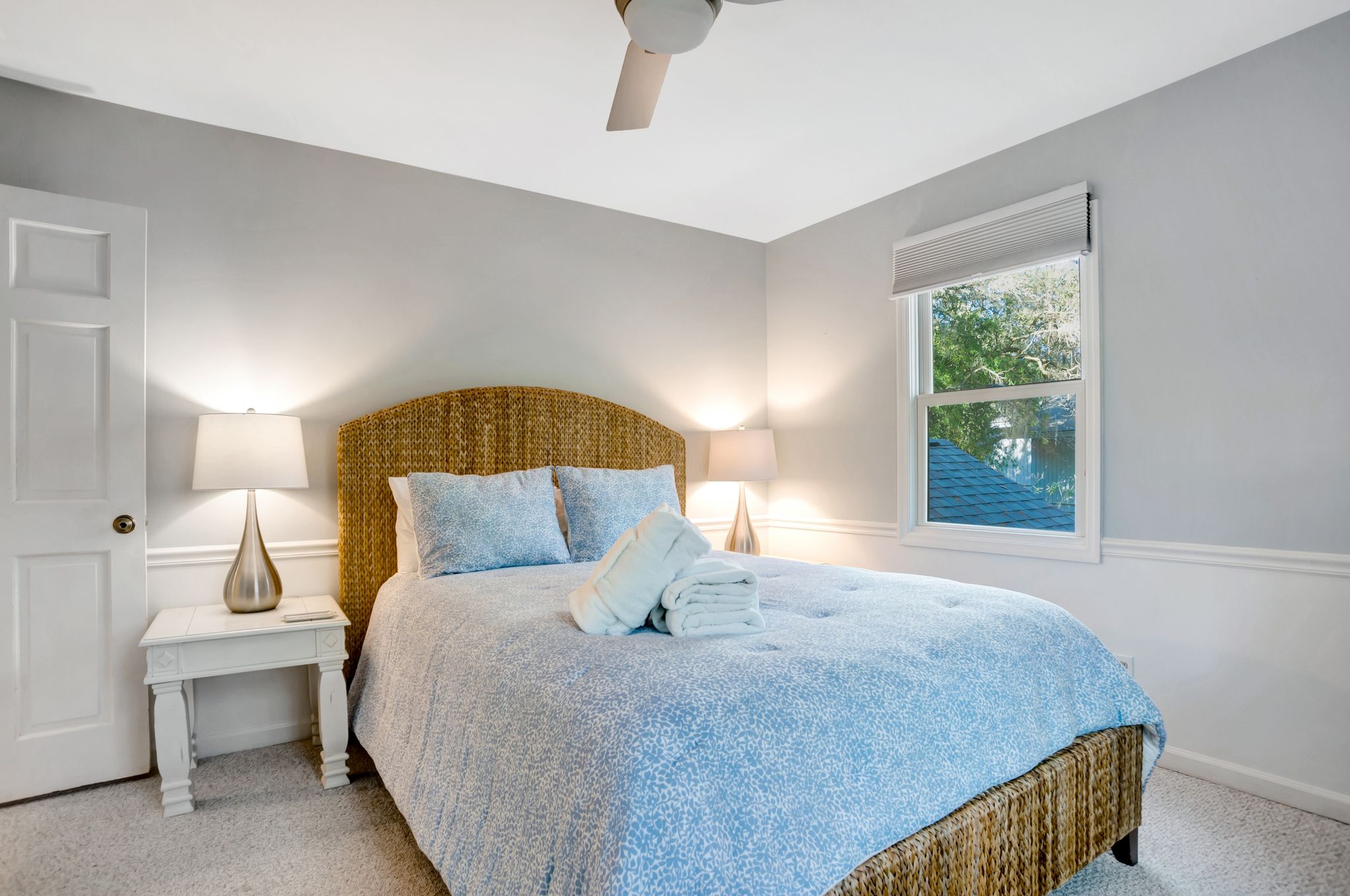 9-Planters-Wood-CourtQueen-Bedroom-17610-big.jpeg