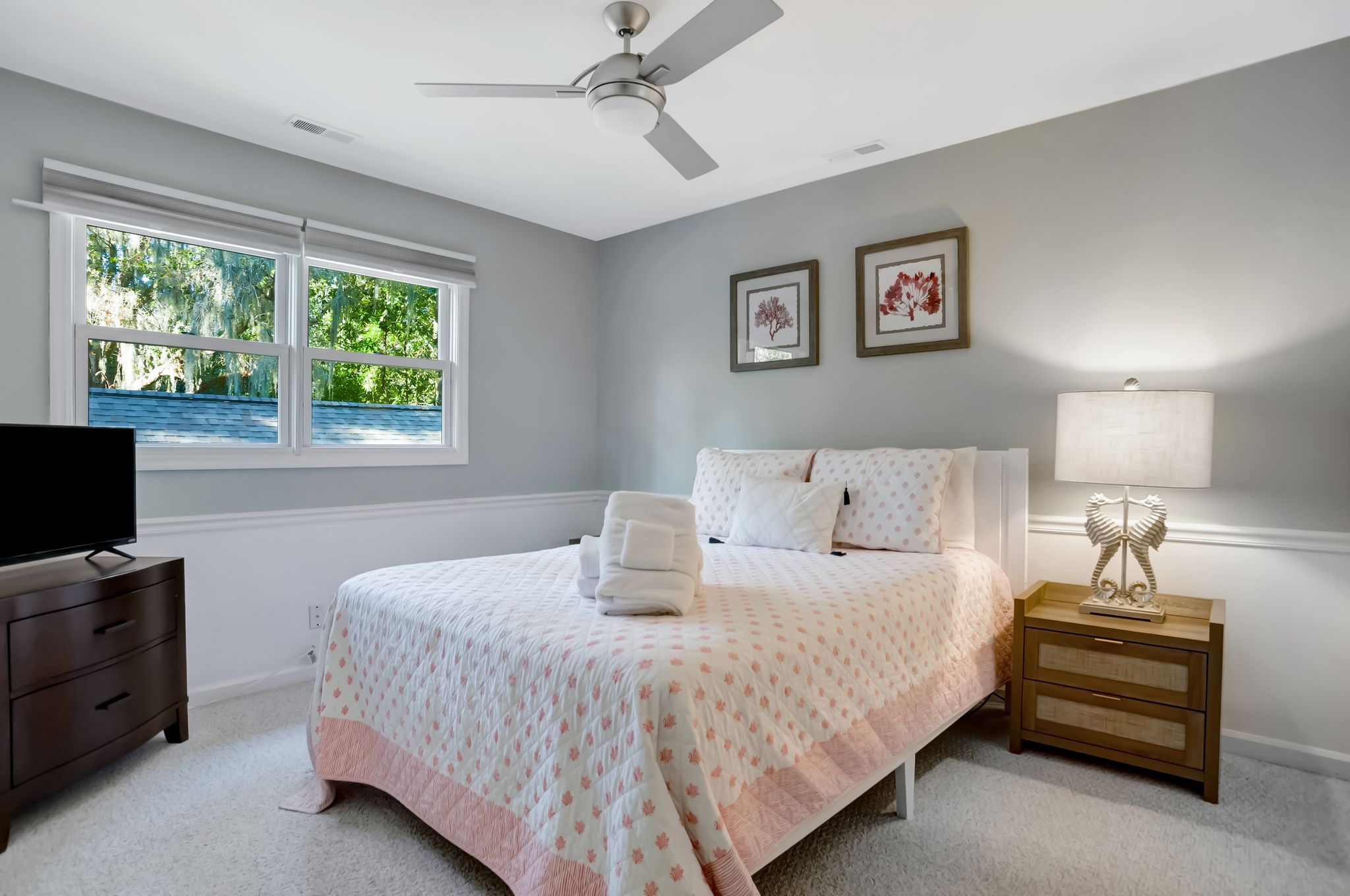 9-Planters-Wood-CourtQueen-Bedroom-17614-big.jpeg