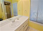 16-Genoa-CourtTwin-Bathroom-18492-small.jpeg