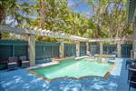 2-Belted-KingfisherPrivate-Pool-and-Spa-18392-small.jpeg
