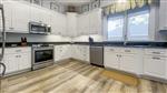 21-Green-HeronKitchen-18802-small.jpeg