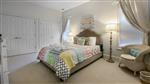 21-Green-HeronQueen-Bedroom-18814-small.jpeg
