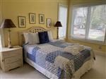 21-Green-HeronQueen-Bedroom-18815-small.jpeg