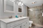 8-Windjammer-CourtKing-Bathroom-13309-small.jpeg