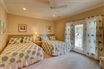 9-Piping-Plover2-Queen-Bedroom-1621-small.jpeg