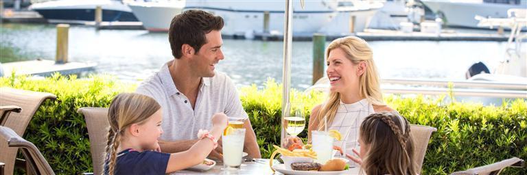 marina-dining-and-entertainment